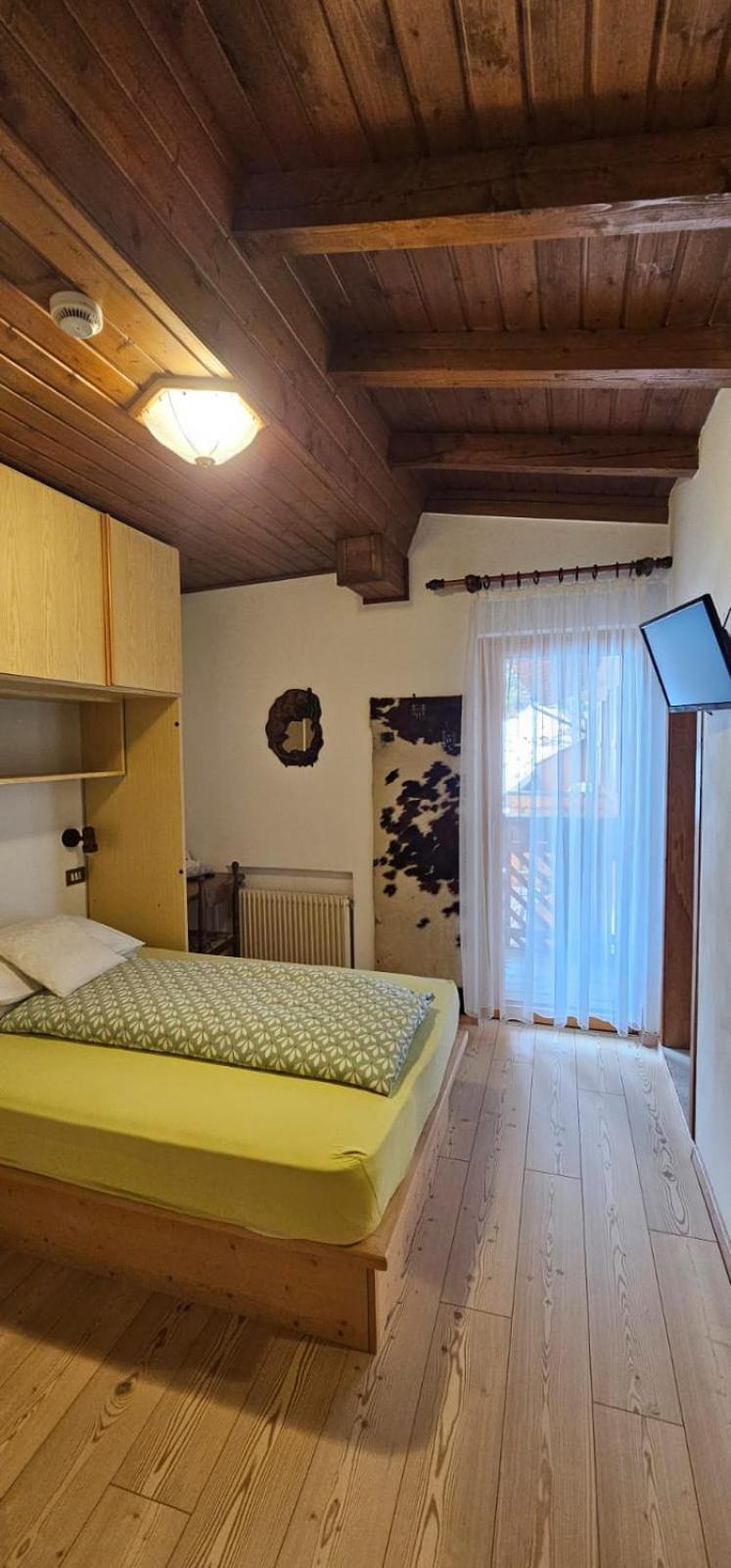 Hotel Camoscio Rocca Pietore Exterior photo