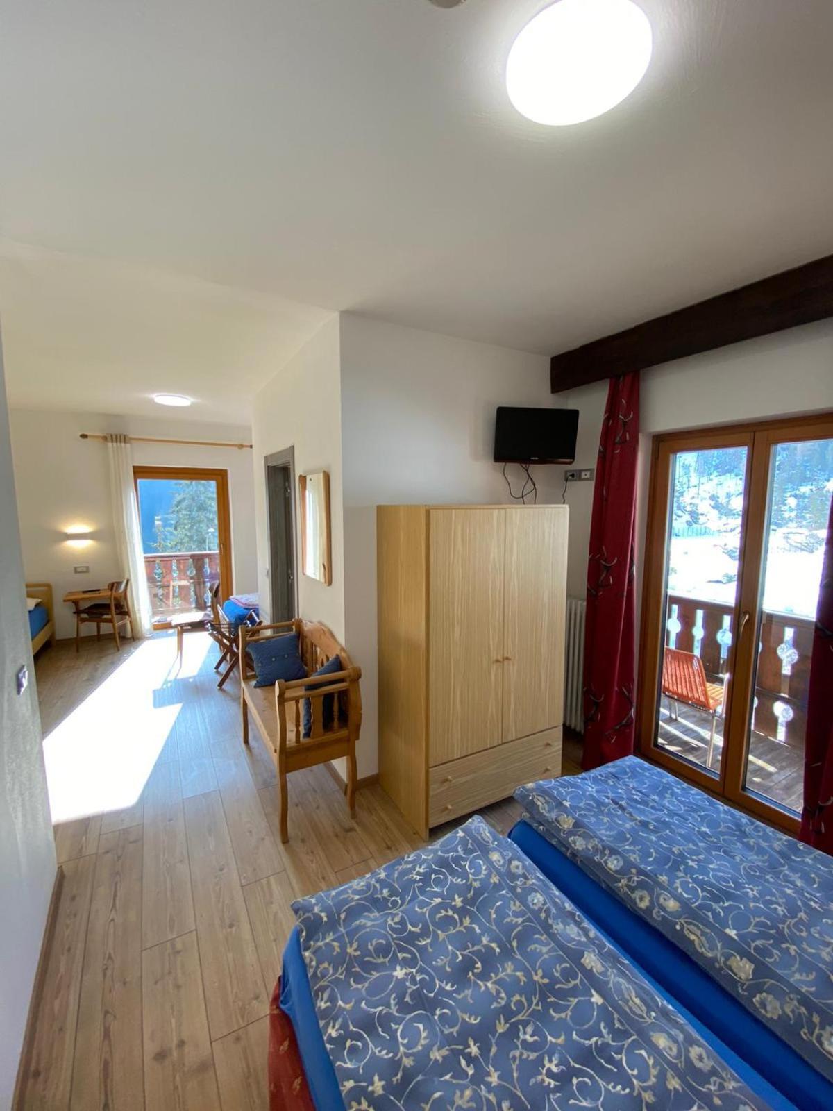 Hotel Camoscio Rocca Pietore Exterior photo